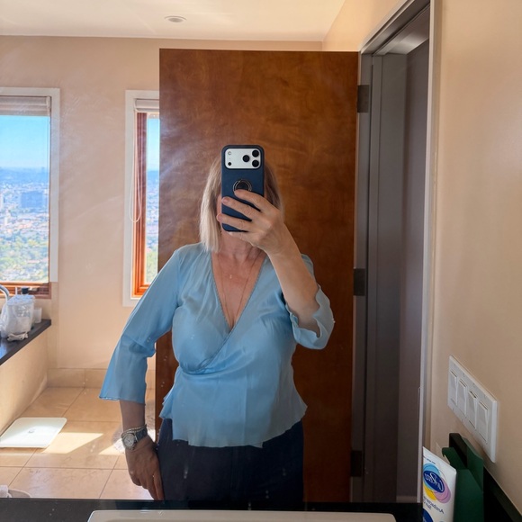 Vintage Philosophy by Alberta FERRETTI Light Blue Top - Picture 2 of 16